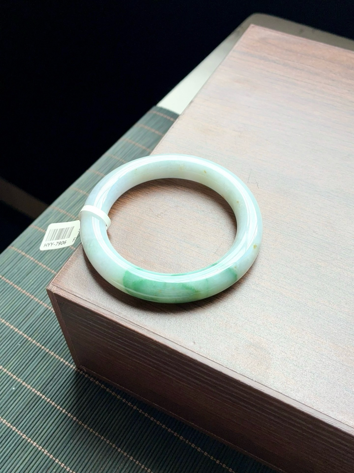 绿飘花圆条成品
⭕️56-11.2-10.7