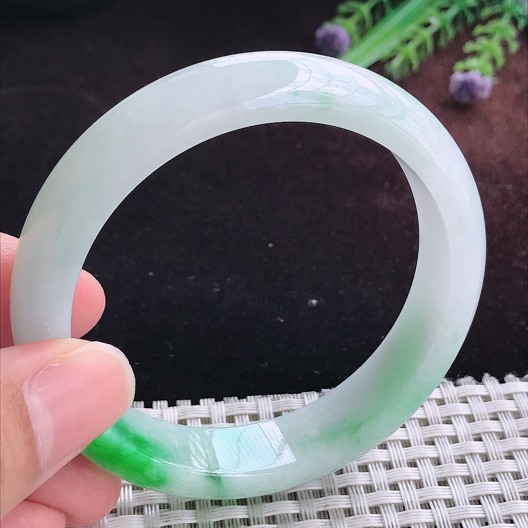 实拍A货翡翠56/13.2/7.9老坑冰润正阳绿手镯宽边玉镯平安镯百搭