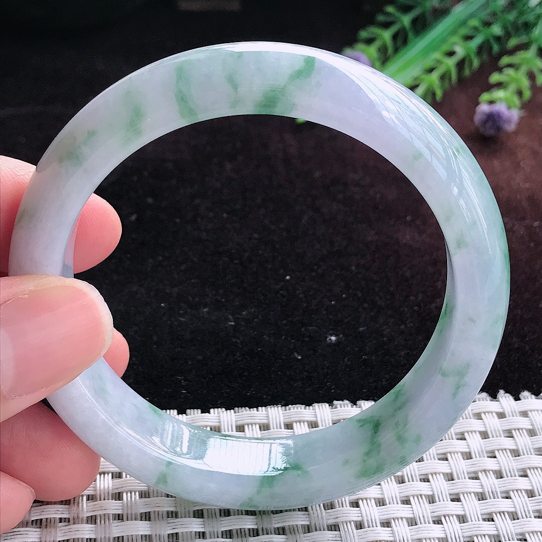 实拍A货翡翠56/12.2/8.5老坑冰润飘花手镯宽边玉镯平安镯百搭