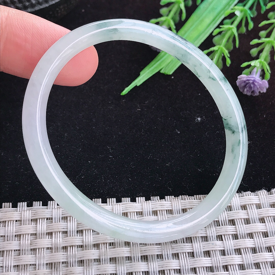 实拍A货翡翠51.5/45/5.7老坑冰透起胶冰飘花贵妃手镯叮当镯美人镯