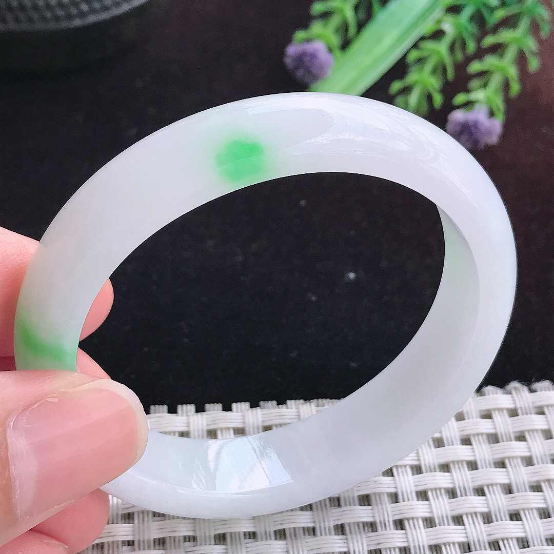 实拍A货翡翠50.5/45/12.8/7老坑冰润白底青贵妃手镯宽边玉镯平安镯百搭
