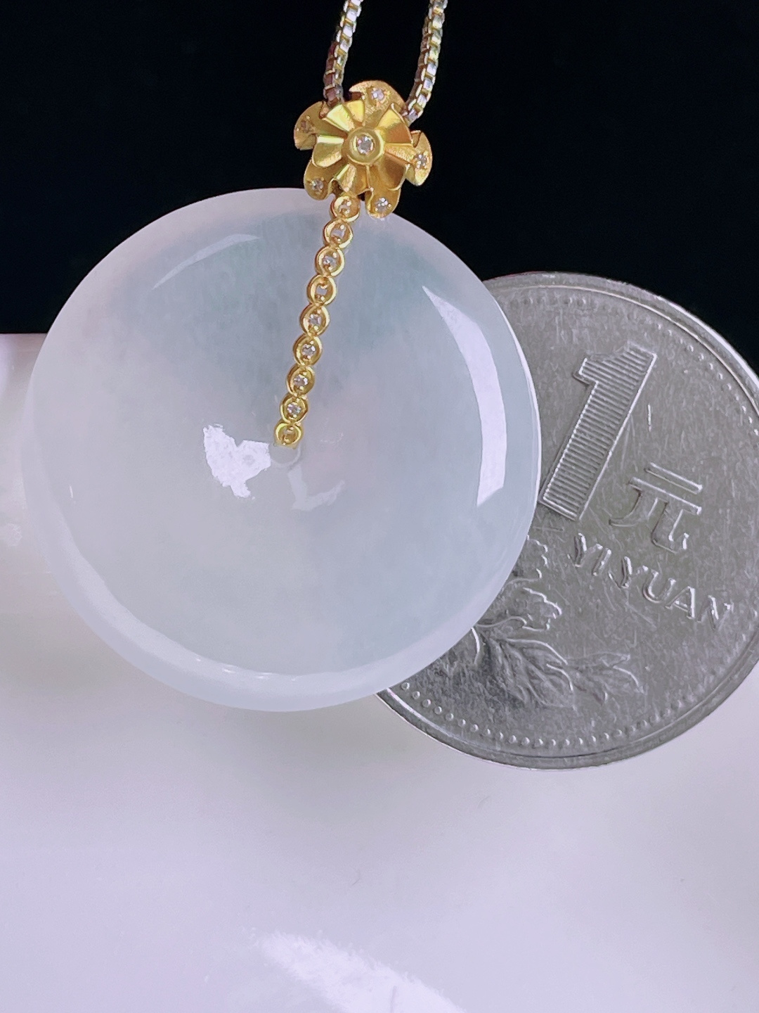 ️高冰平安扣，老种起光，细底通透，尺寸：31裸石25/4.7mm0809