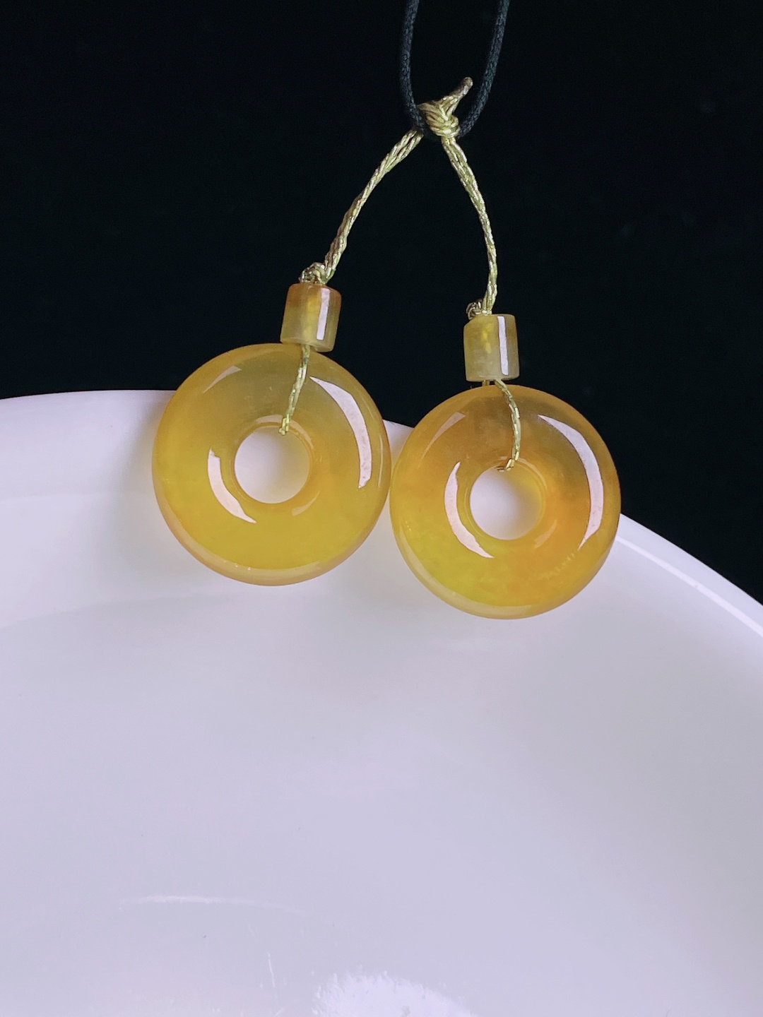 冰黄耳坠，老种起光，细底通透，尺寸：13/2.9mm0809