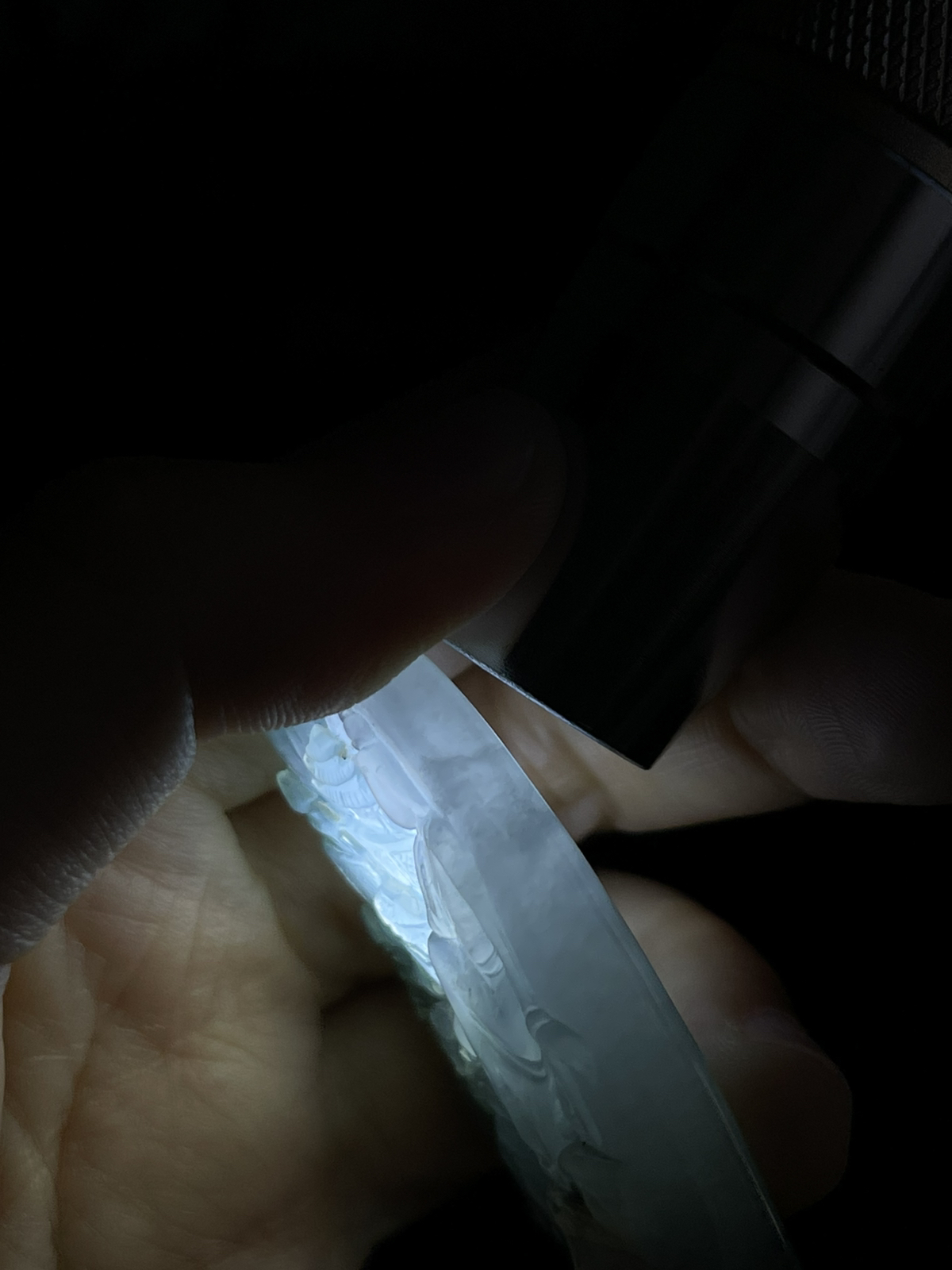 翡翠冰糯种飘绿山水牌，印记：G18K,伴钻石