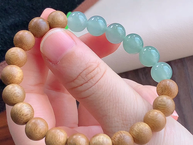 ️ 冰珠手串，尺寸取一8.8mm，包A附证书