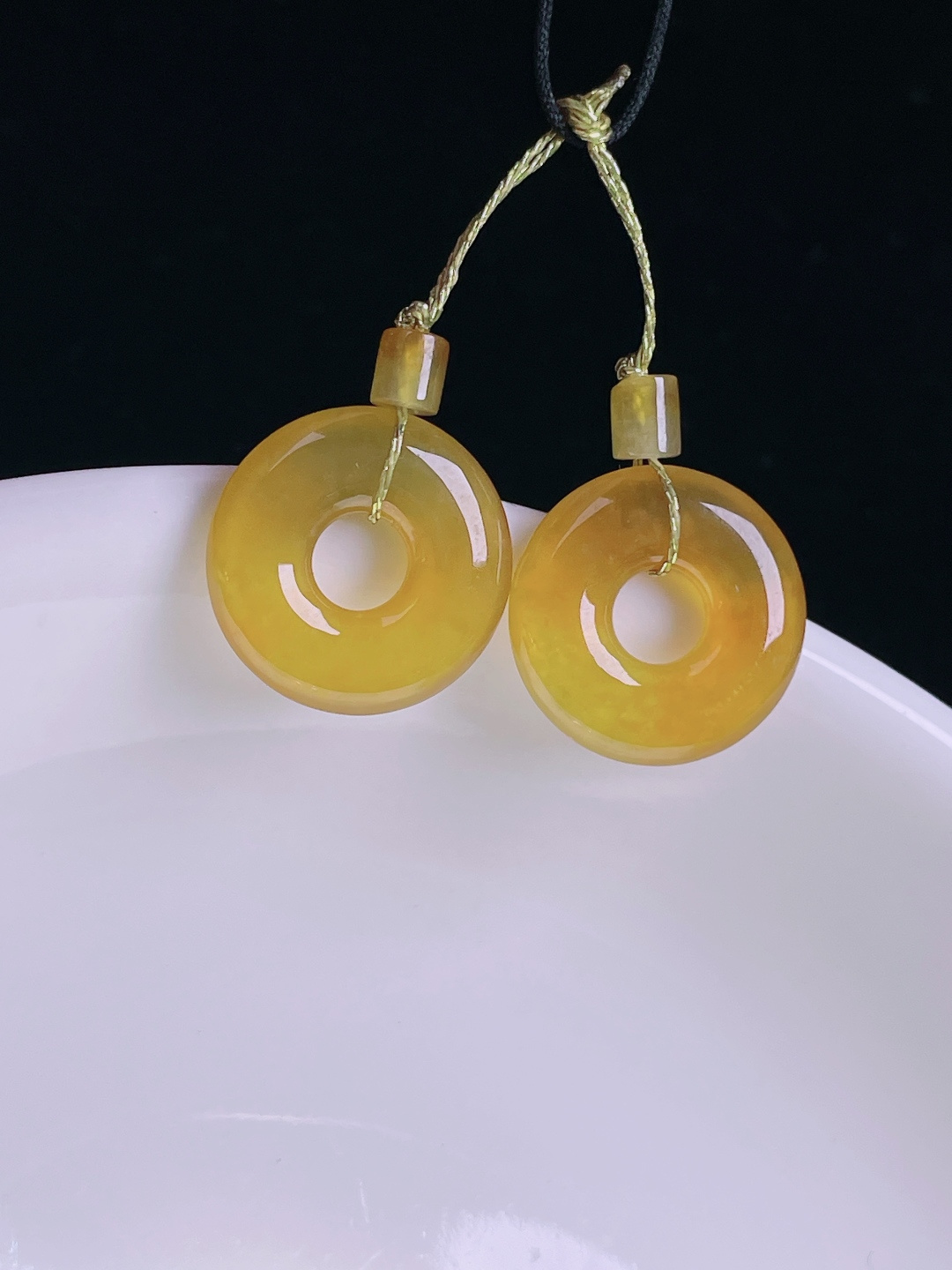 冰黄耳坠，老种起光，细底通透，尺寸：13/2.9mm0809