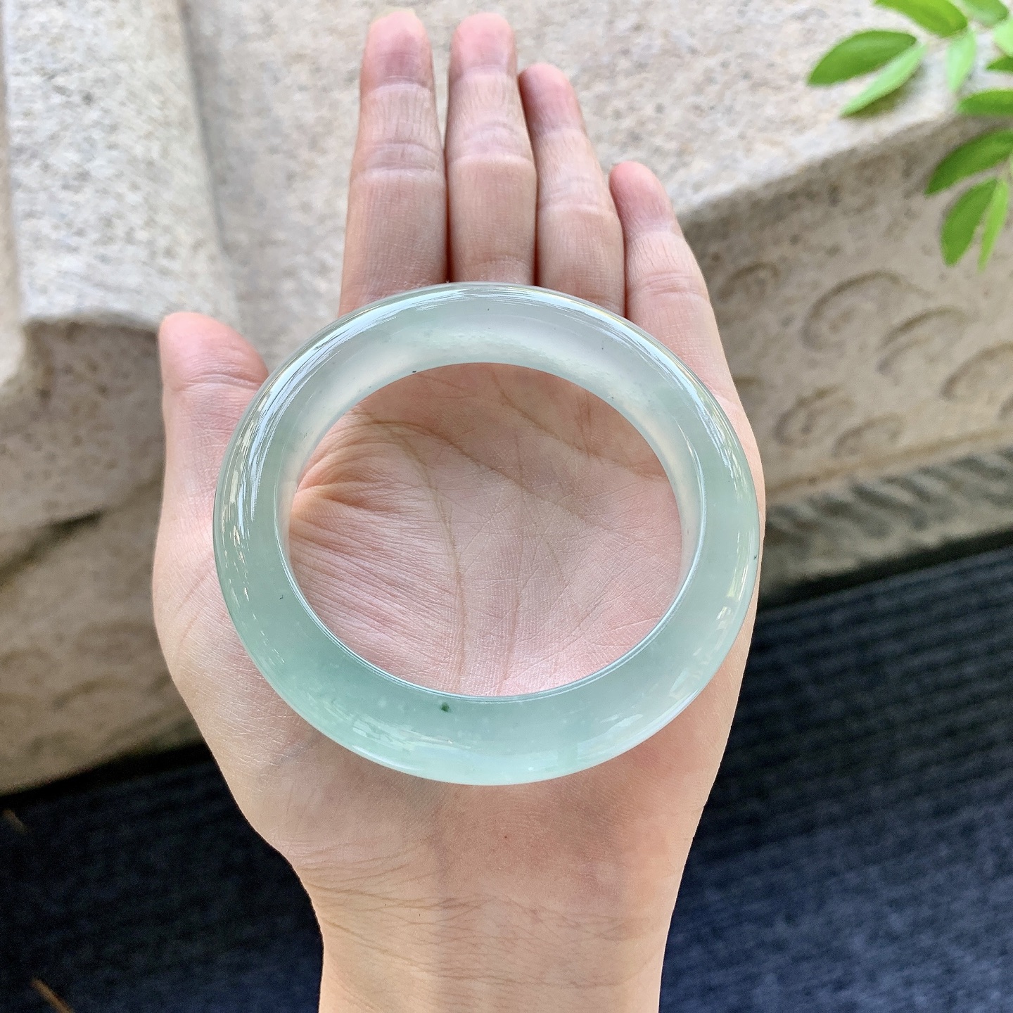 正圈53 54，圈口54.7/13/9.4，编码FL060466，冰晴底，清透，水润，种老，细腻，无裂。