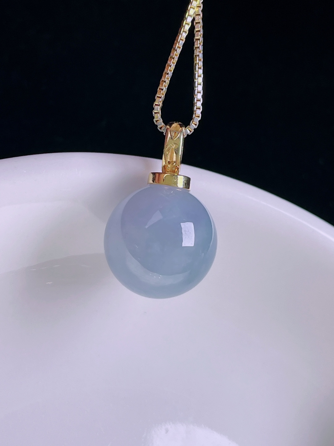 ️圆珠路路通，老种起光，细底通透，尺寸：裸石12.8mm0809