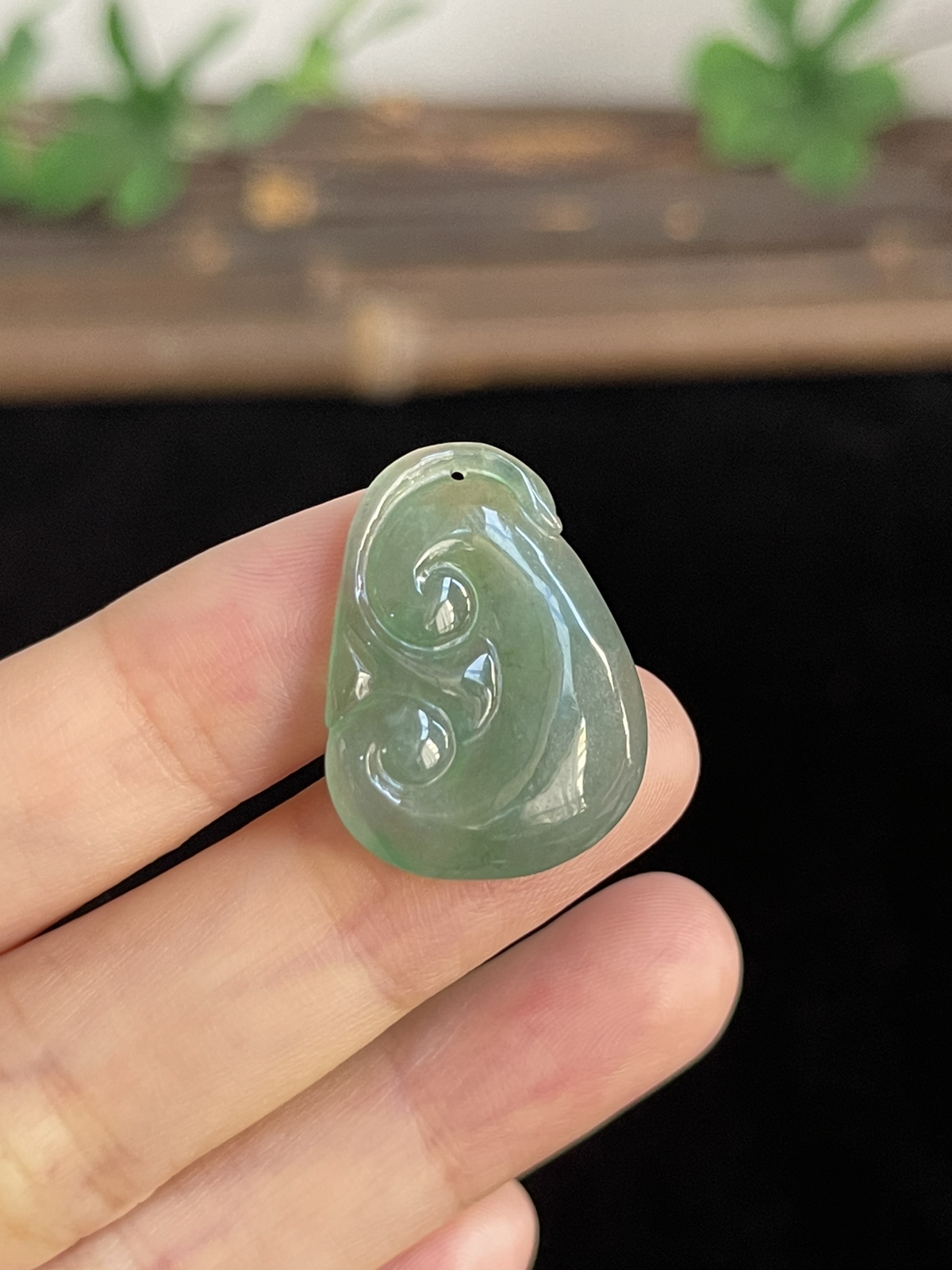 翡翠挂坠