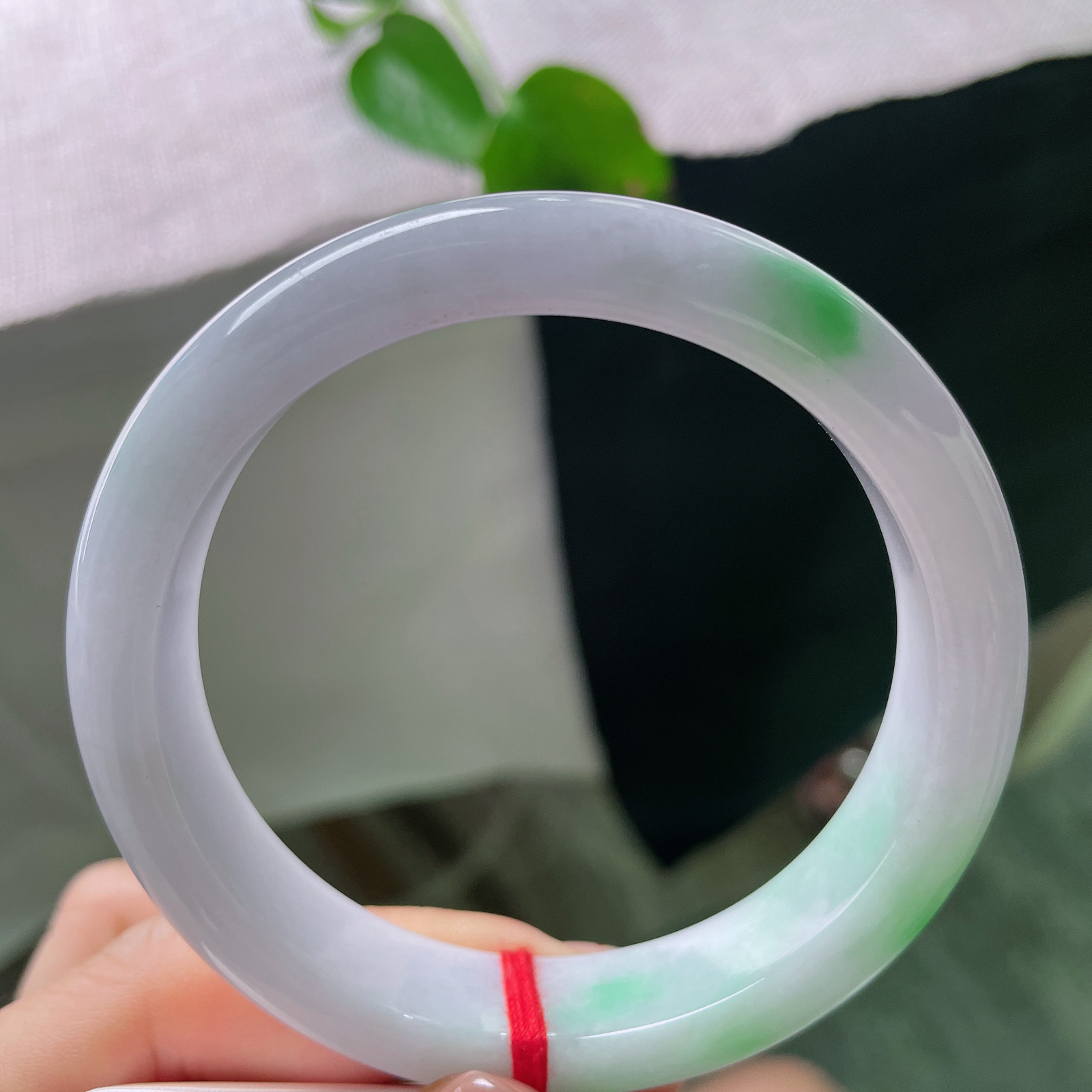 特惠活动#58.9/12.8/8.7，春彩正圈，一点皮纹，紫与绿相得益彰，春色恬静、翠色清新，上身十