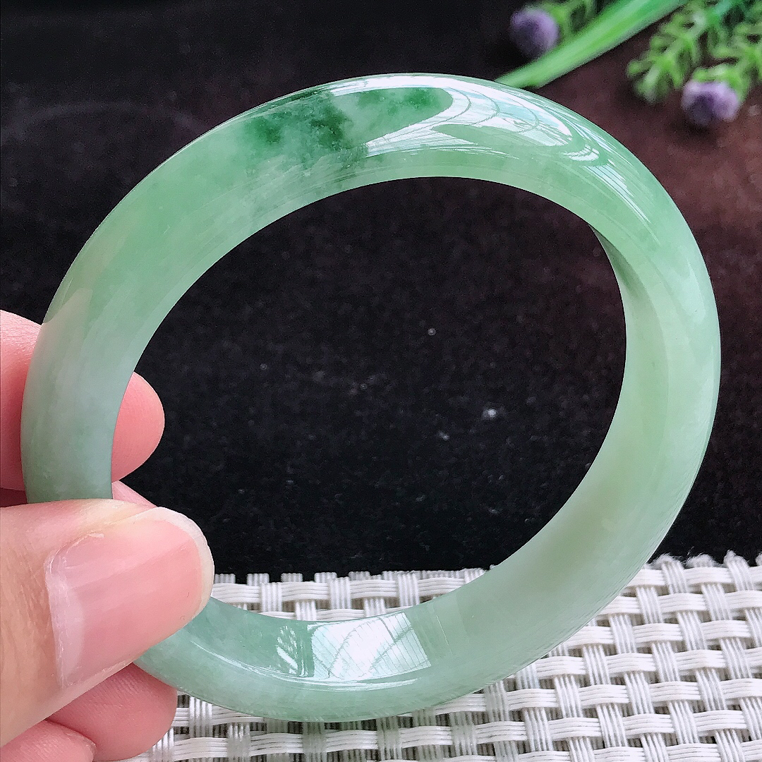 实拍A货翡翠56.5/12/7.7老坑冰润起胶飘花手镯宽边玉镯平安镯百搭