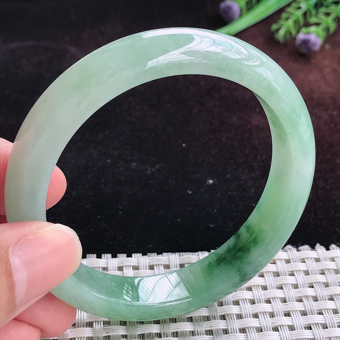 实拍A货翡翠56.5/12/7.7老坑冰润起胶飘花手镯宽边玉镯平安镯百搭