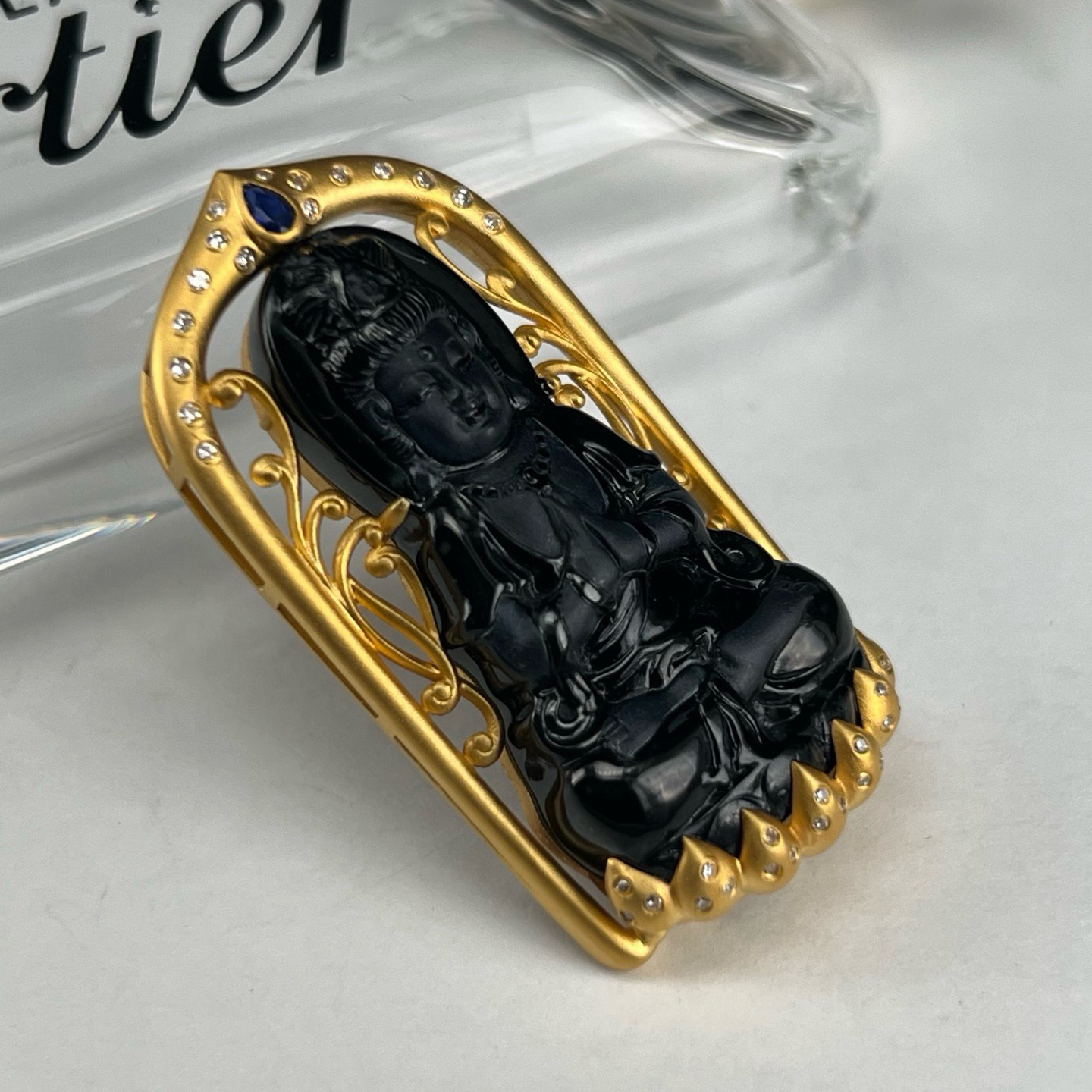 精品18k墨翠观音 种好色正 黑度极好 打灯通透 油性十足 金克重：5.4g