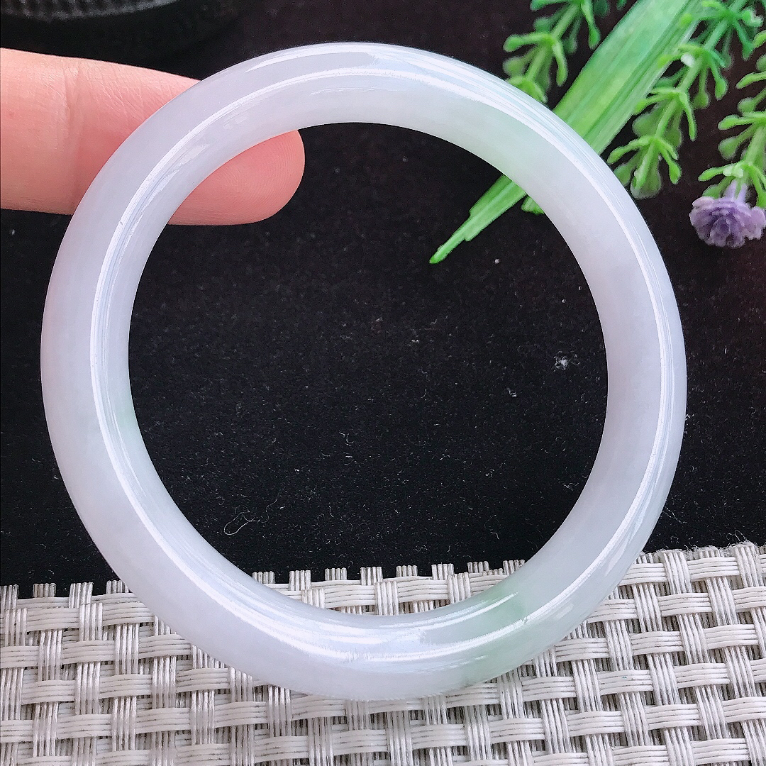 实拍A货翡翠54/9/8.6老坑冰润起胶飘花圆条手镯平安镯百搭