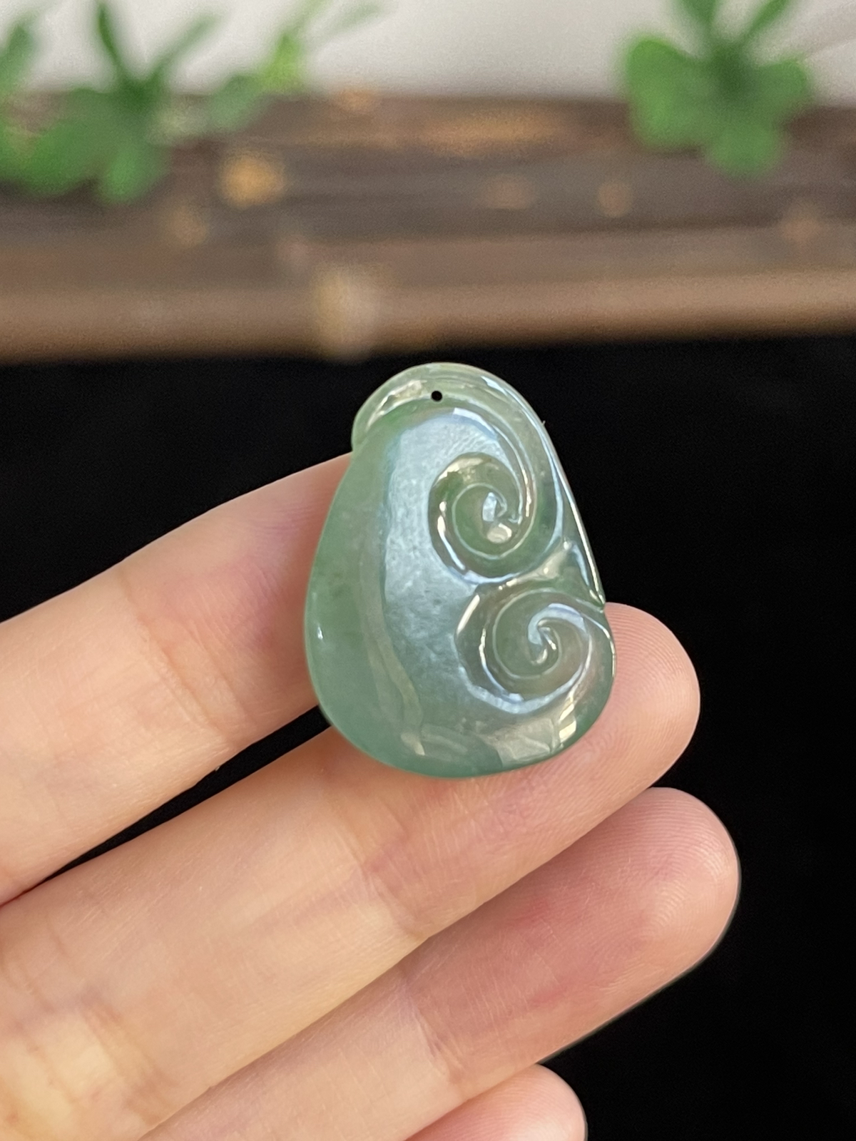 翡翠挂坠
