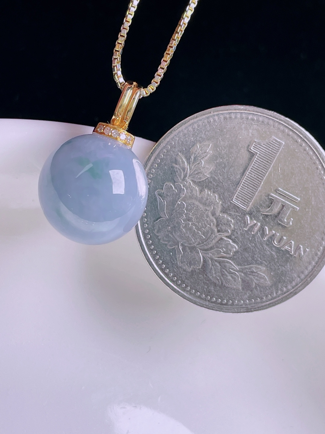 ️圆珠路路通，老种起光，细底通透，尺寸：裸石12.8mm0809