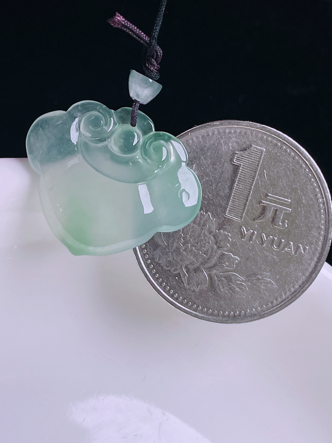 ️高冰如意，老种起光，细底通透，尺寸：18.5/22.4/4mm0809