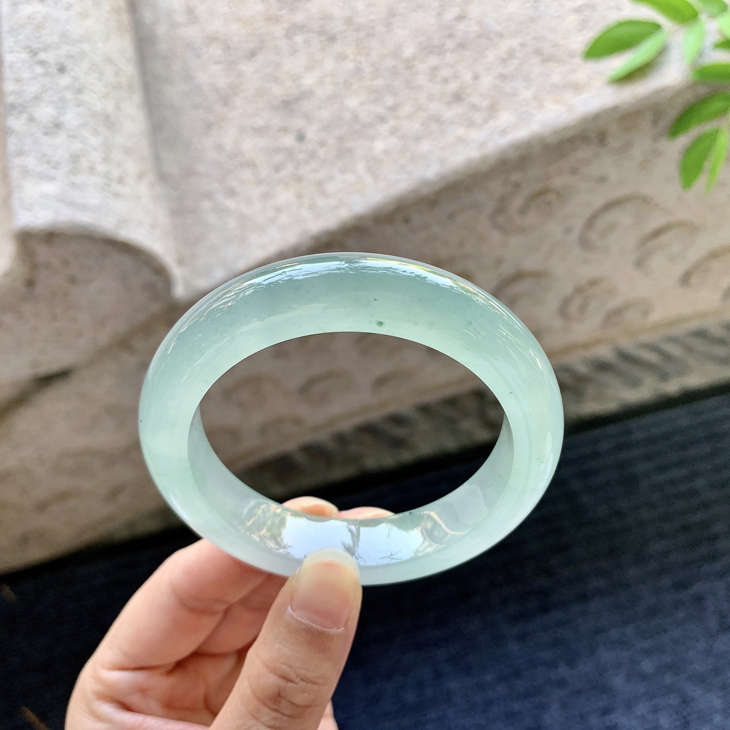 正圈53 54，圈口54.7/13/9.4，编码FL060466，冰晴底，清透，水润，种老，细腻，无裂。