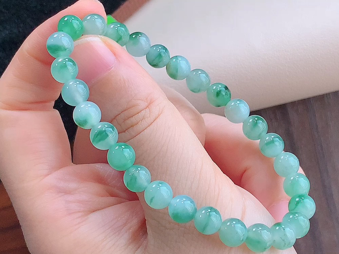 ️ 飘花手链，尺寸取一6.5mm，包A附证书
