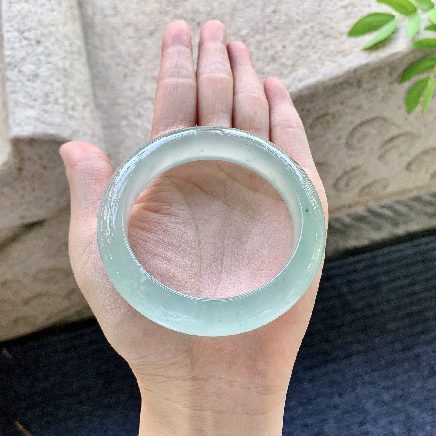正圈53 54，圈口54.7/13/9.4，编码FL060466，冰晴底，清透，水润，种老，细腻，无裂。