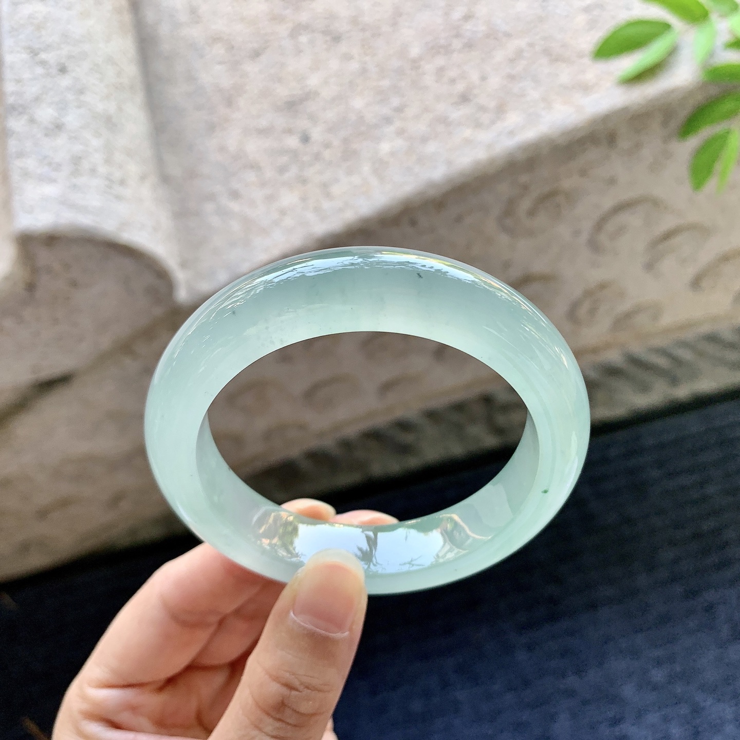 正圈53 54，圈口54.7/13/9.4，编码FL060466，冰晴底，清透，水润，种老，细腻，无裂。