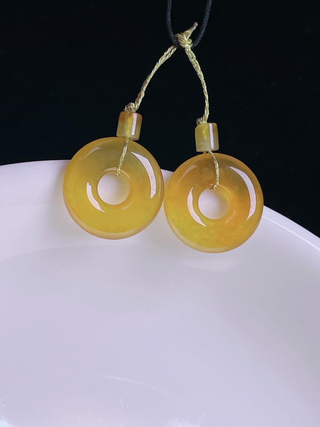 冰黄耳坠，老种起光，细底通透，尺寸：13/2.9mm0809