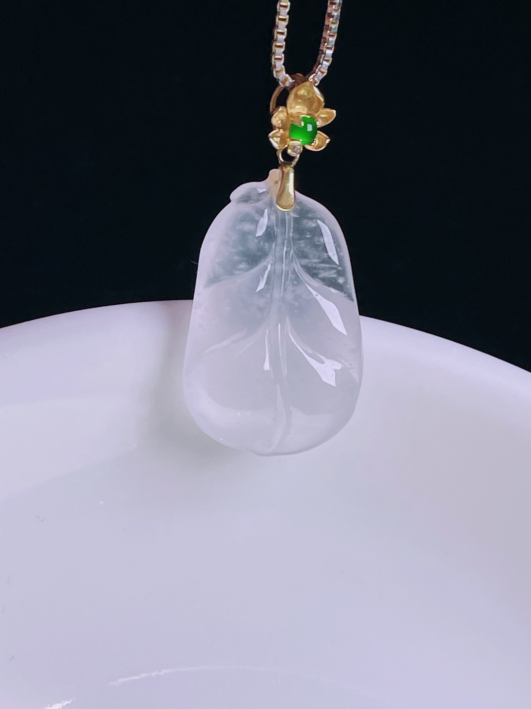 ️高冰树叶，老种起光，细底通透，尺寸：27裸石20/13/4.4mm0809