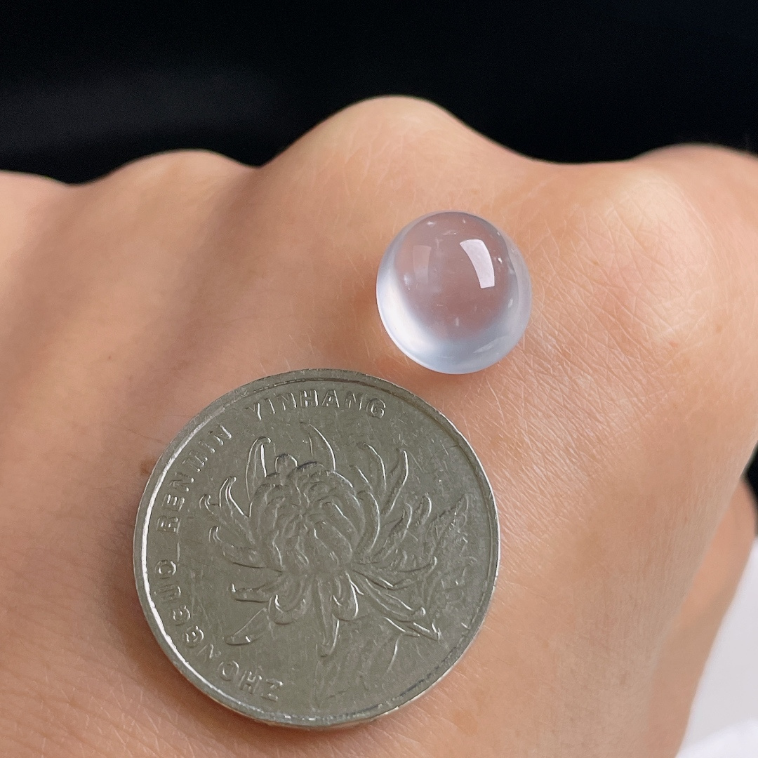 ️高冰蛋面，老种起光，细底通透，尺寸：12.5/11.4/7.7mm0809