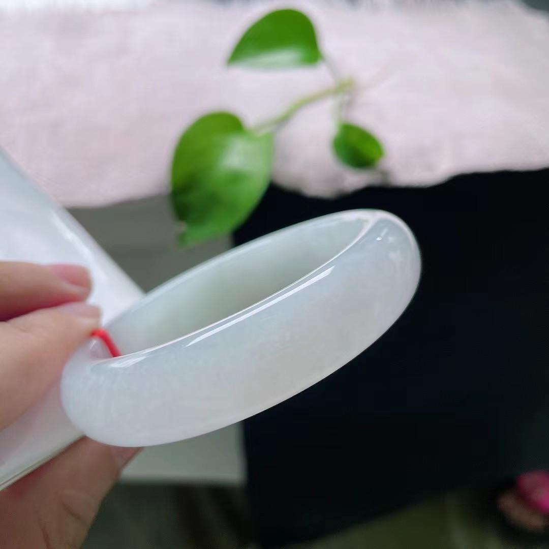 淡绿底正圈，宽版，水润细腻，清新俊逸，贵气，皮纹，ss56853a
