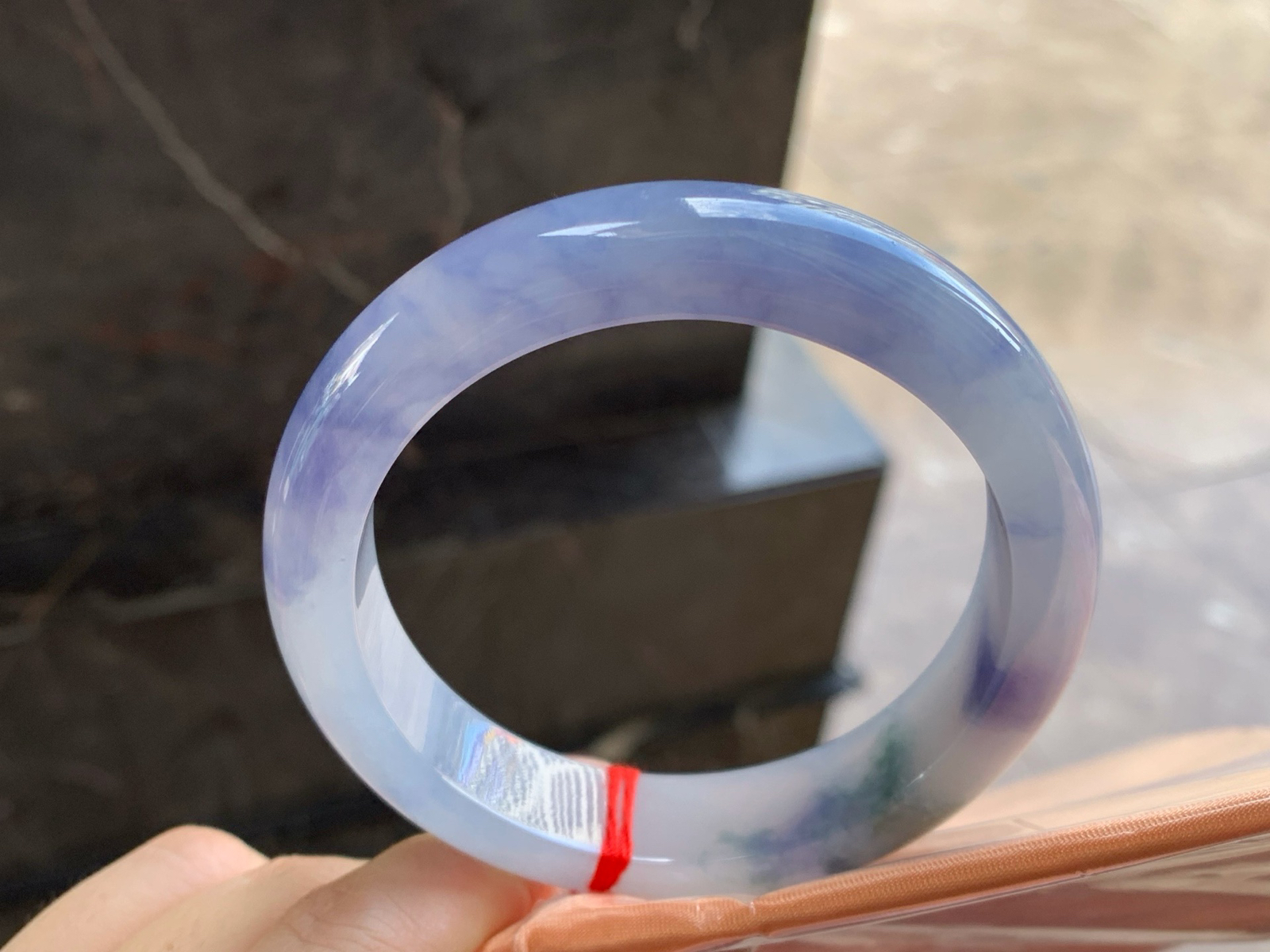 58.5-13.7-8.7
紫罗兰手镯^_^水润十足 颜色漂亮