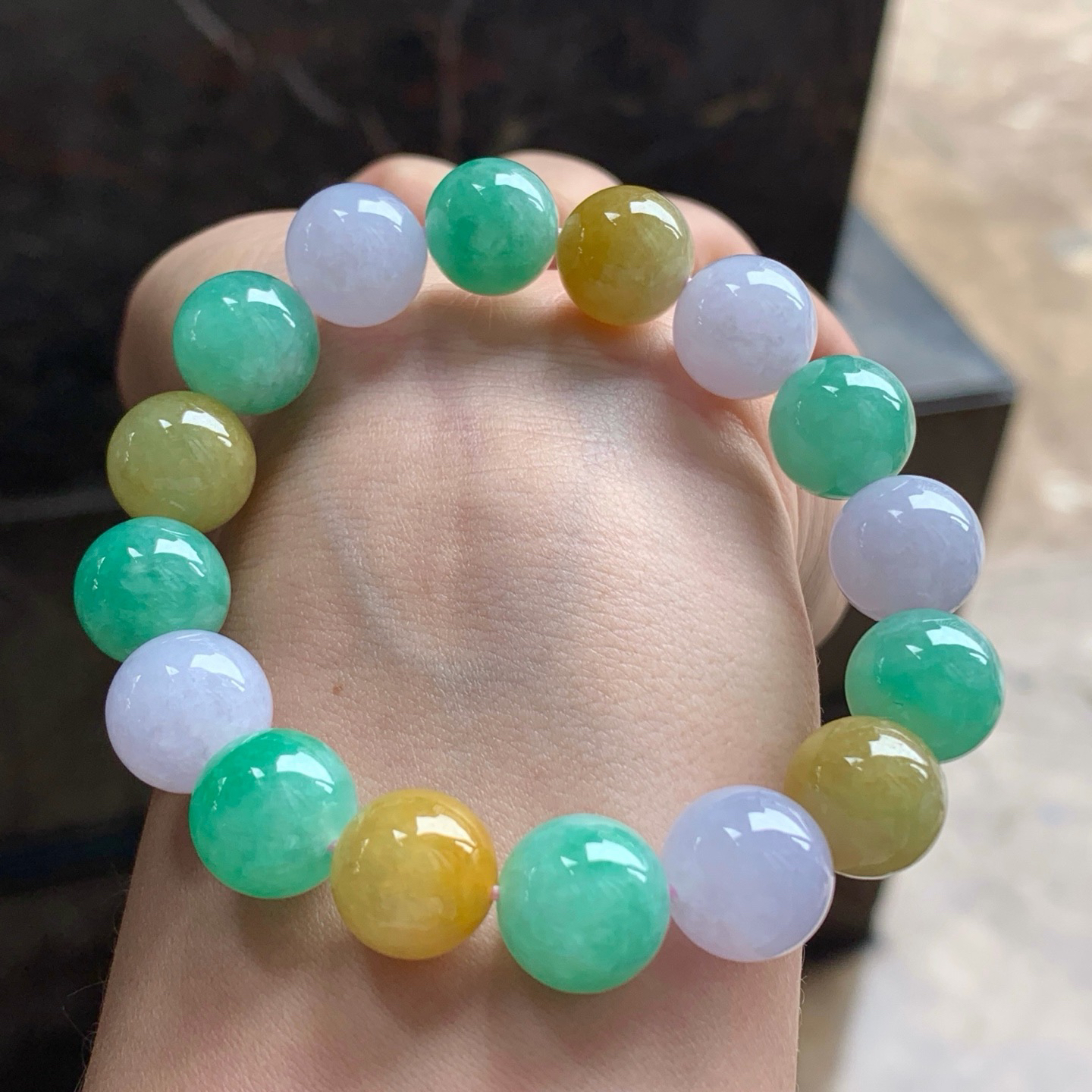 彩色手串^_^鲜艳 玉质温润