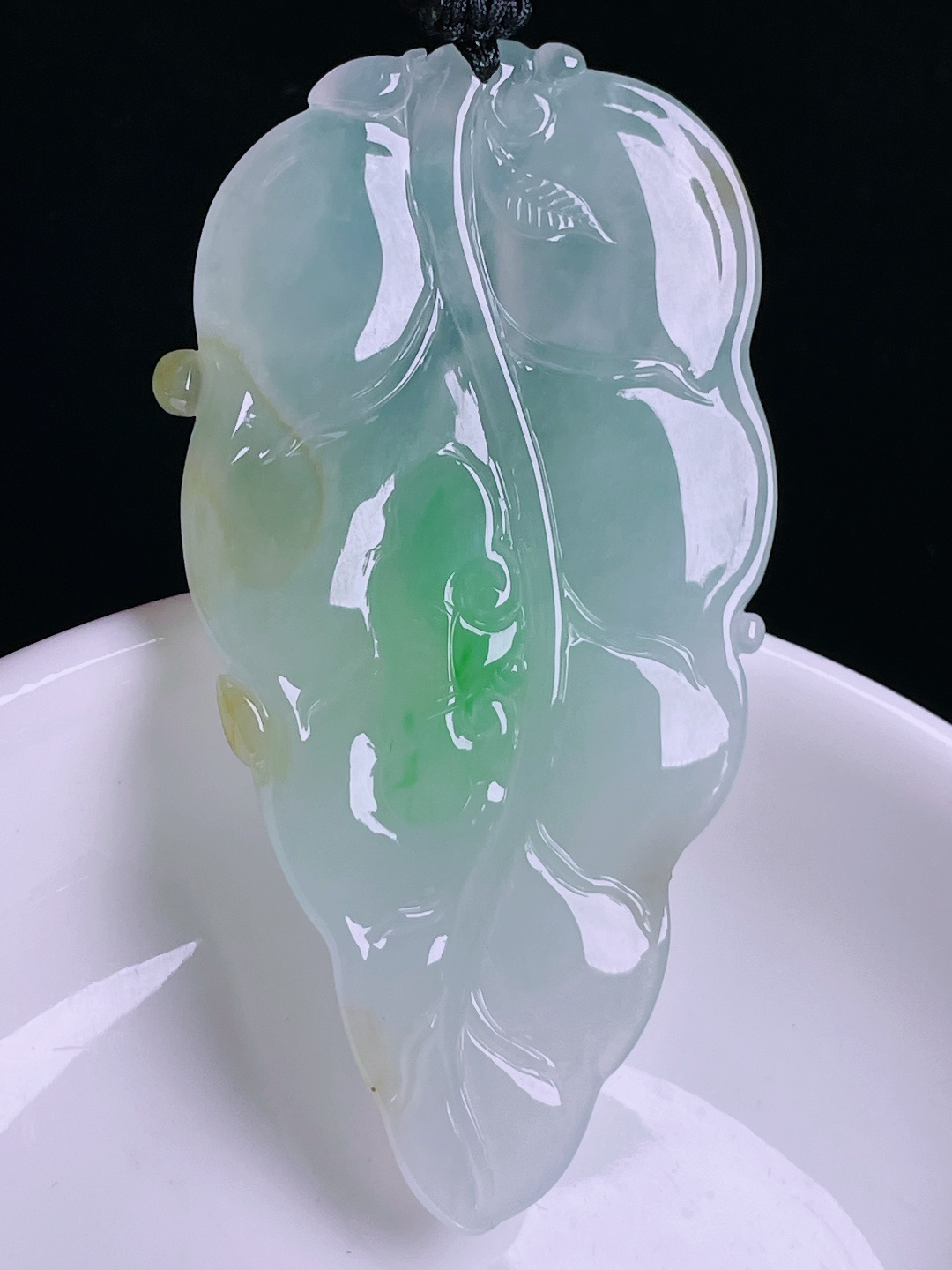 ️飘绿观音，老种起光，细底通透，尺寸：64.5/34.4/6.6mm0810