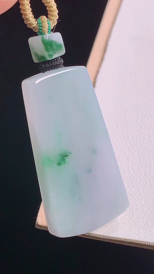 ️冰飘绿无事牌，无裂，尺寸:43.6-22.6-8.0mm
