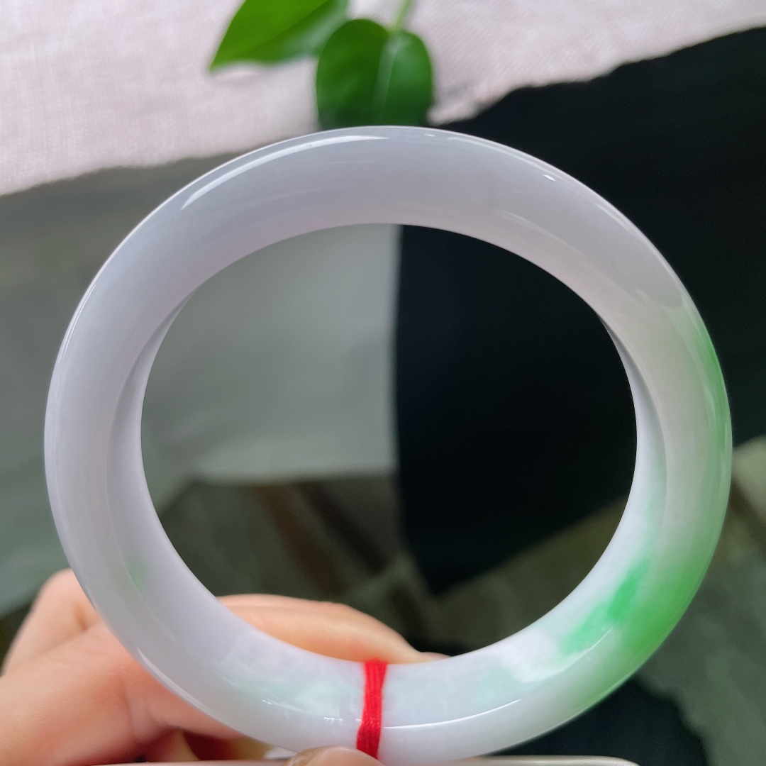 白底青正圈，细润，是低调的奢华，更是岁月的沉淀。横纹，56672a