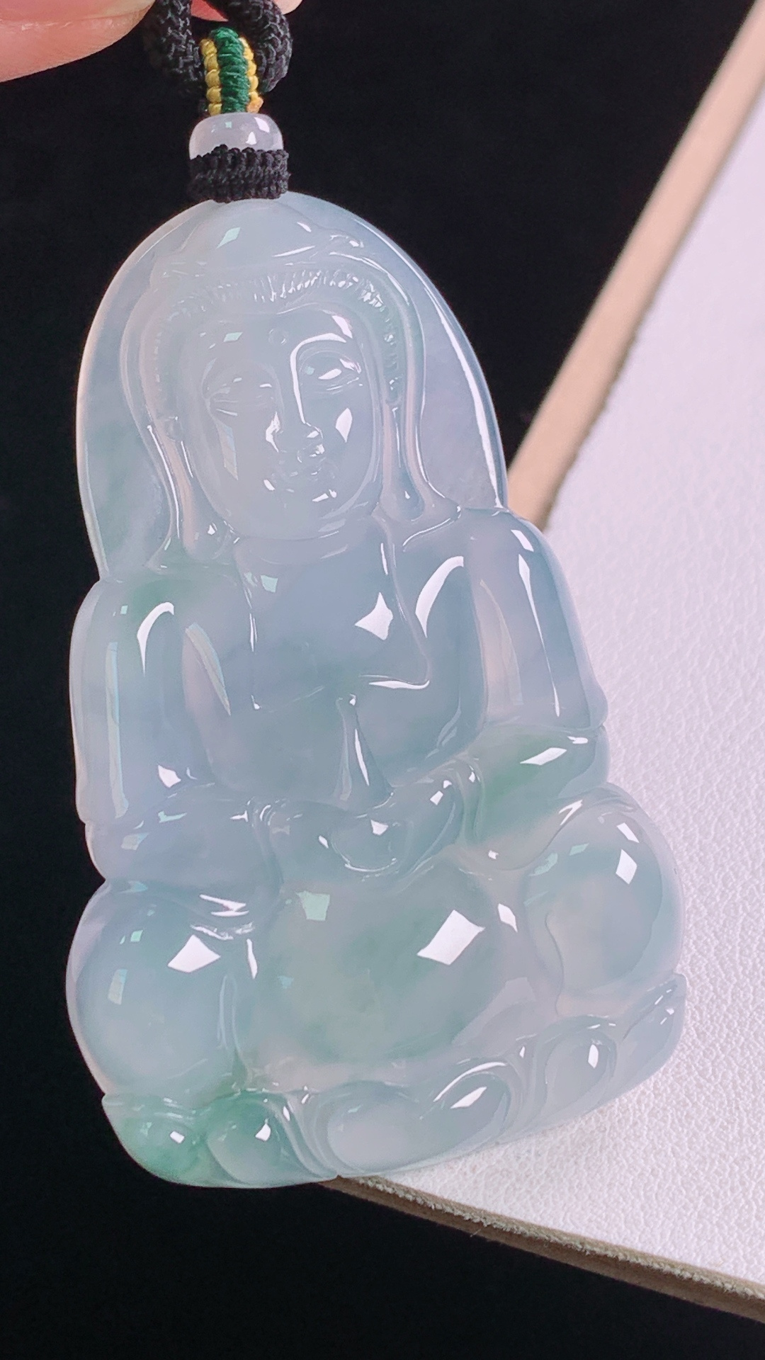️冰飘花观音，花色灵动，水润清爽，无裂，尺寸:59.0-37.8-6.1mm