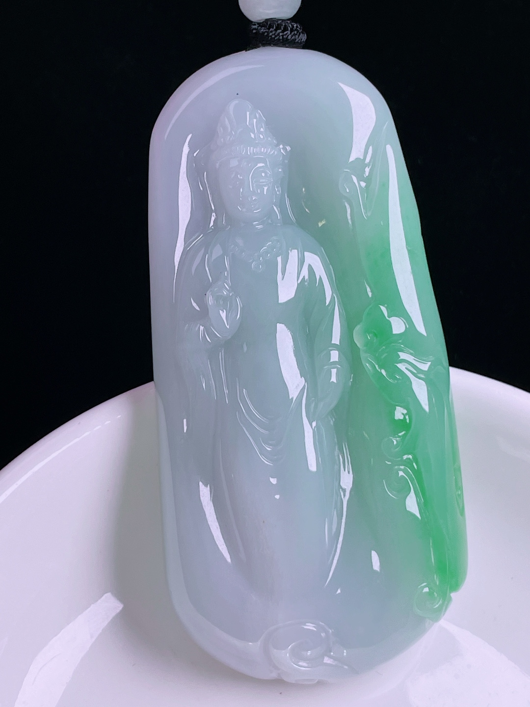 飘绿观音，老种起光，细底通透，尺寸：69/34.3/12.2mm0810
