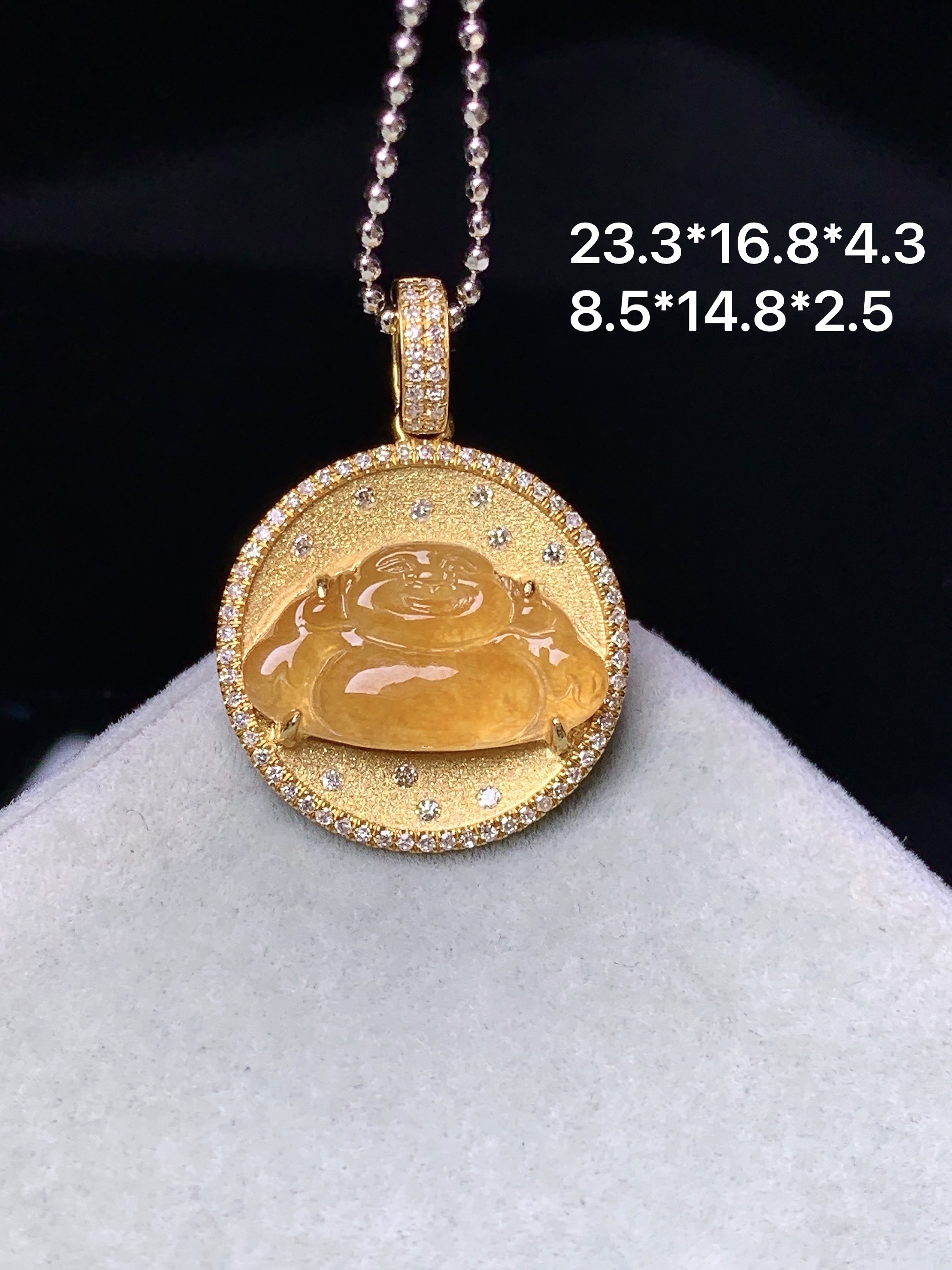 18k金钻镶嵌黄翡佛公吊坠 玉质细腻 色泽艳丽清新 水润亮眼 整体尺寸23.3*16.8*4.3 yz