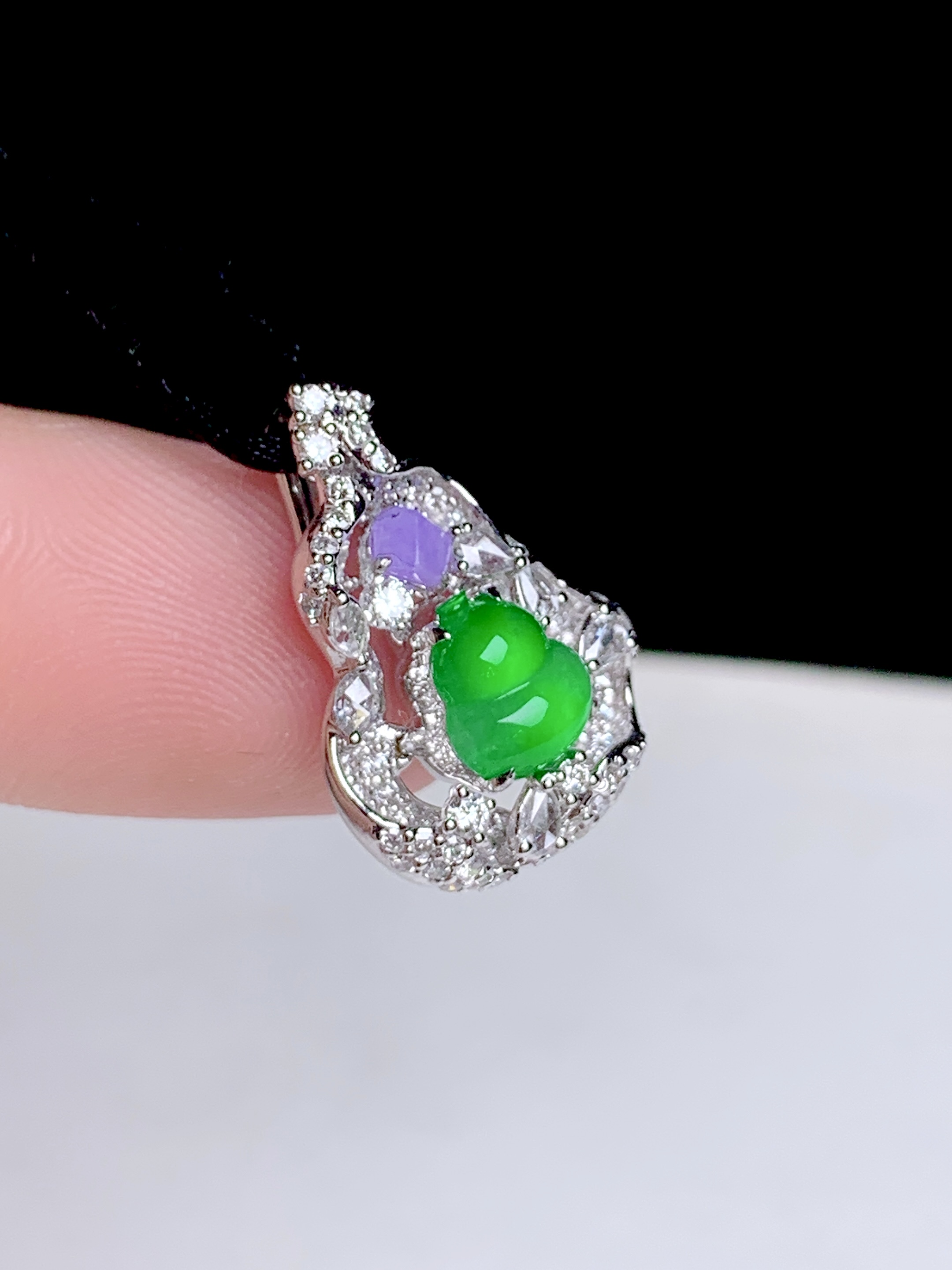 冰阳绿葫芦，18k金钻镶嵌，20-14-6.3