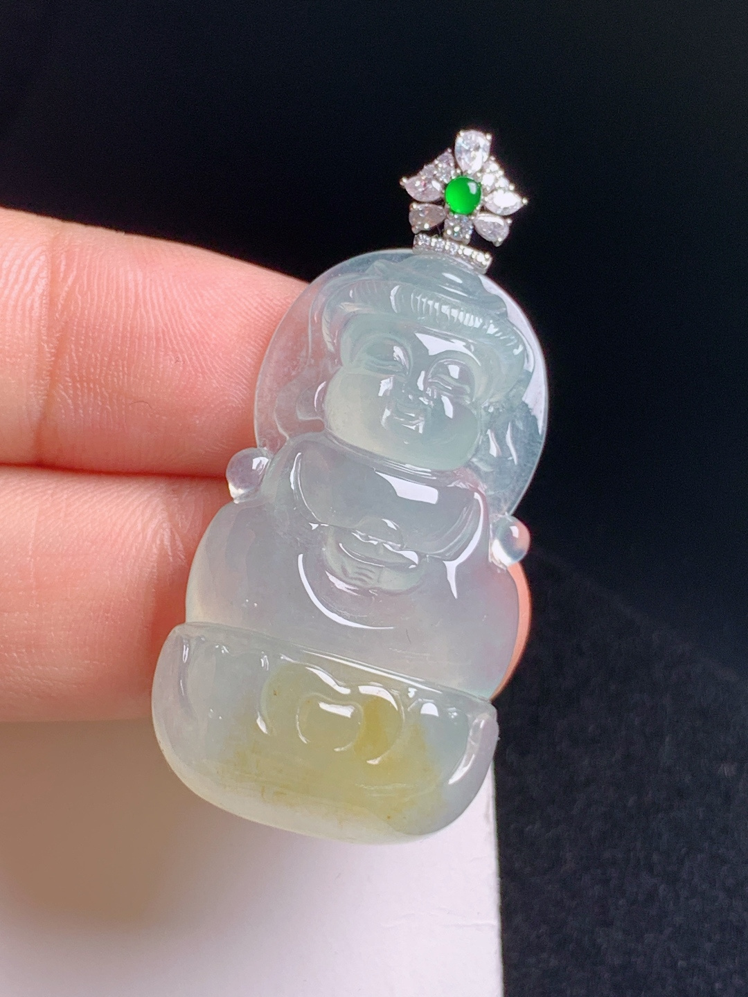 冰黄翡宝宝佛吊坠，水润起光，面相柔和，平安纳福