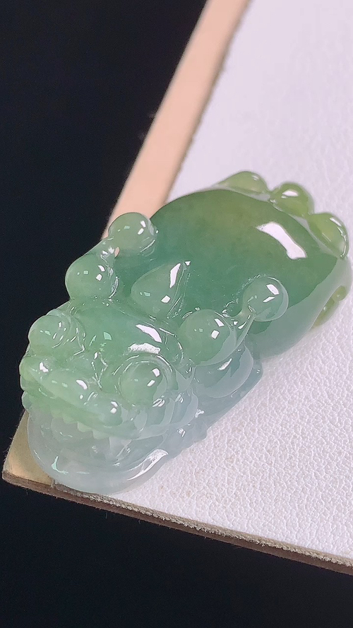 ️黄翡貔貅，无裂，尺寸:38.1-19.8-14.4mm 31