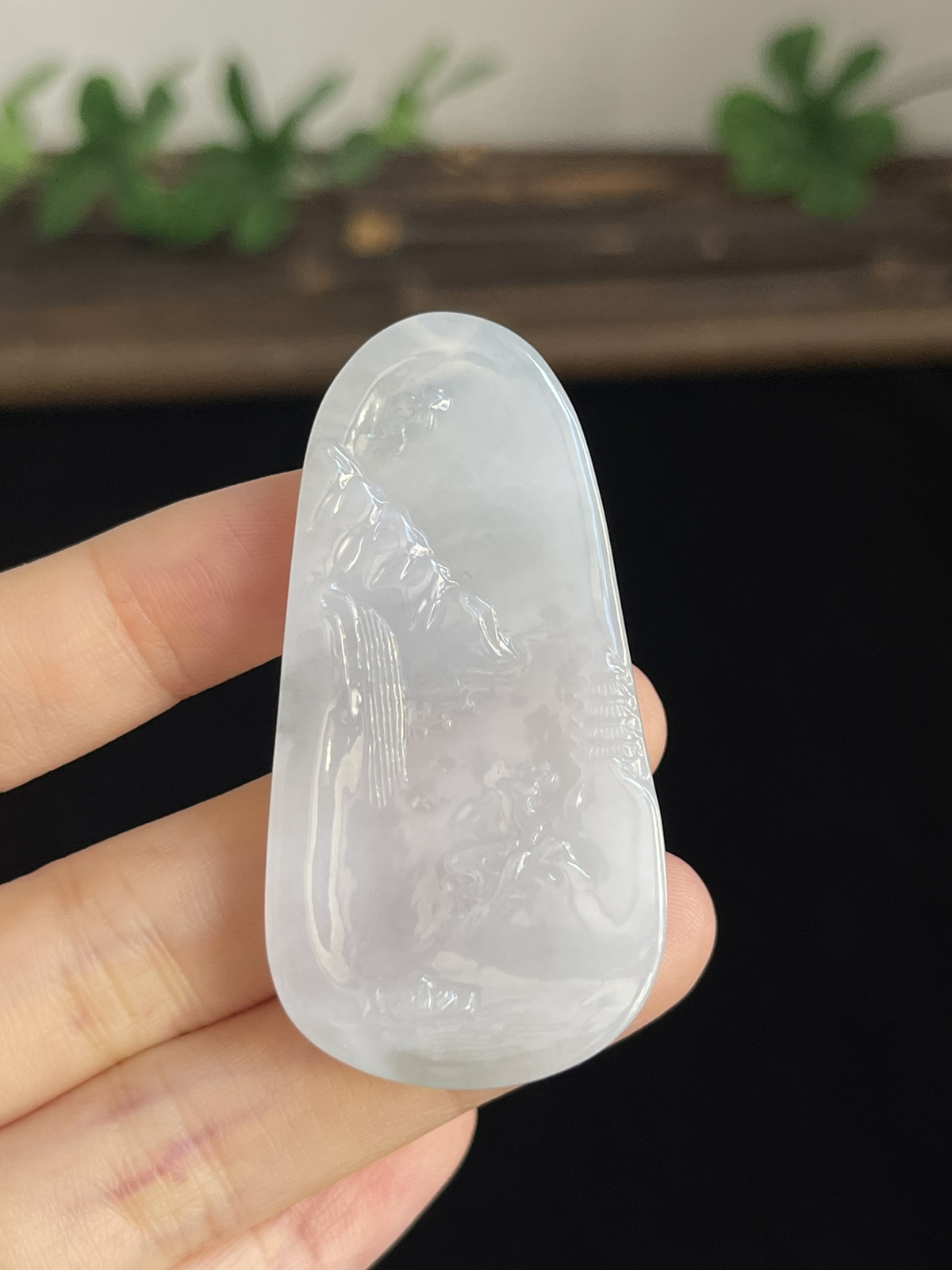 翡翠冰糯种白色山水牌