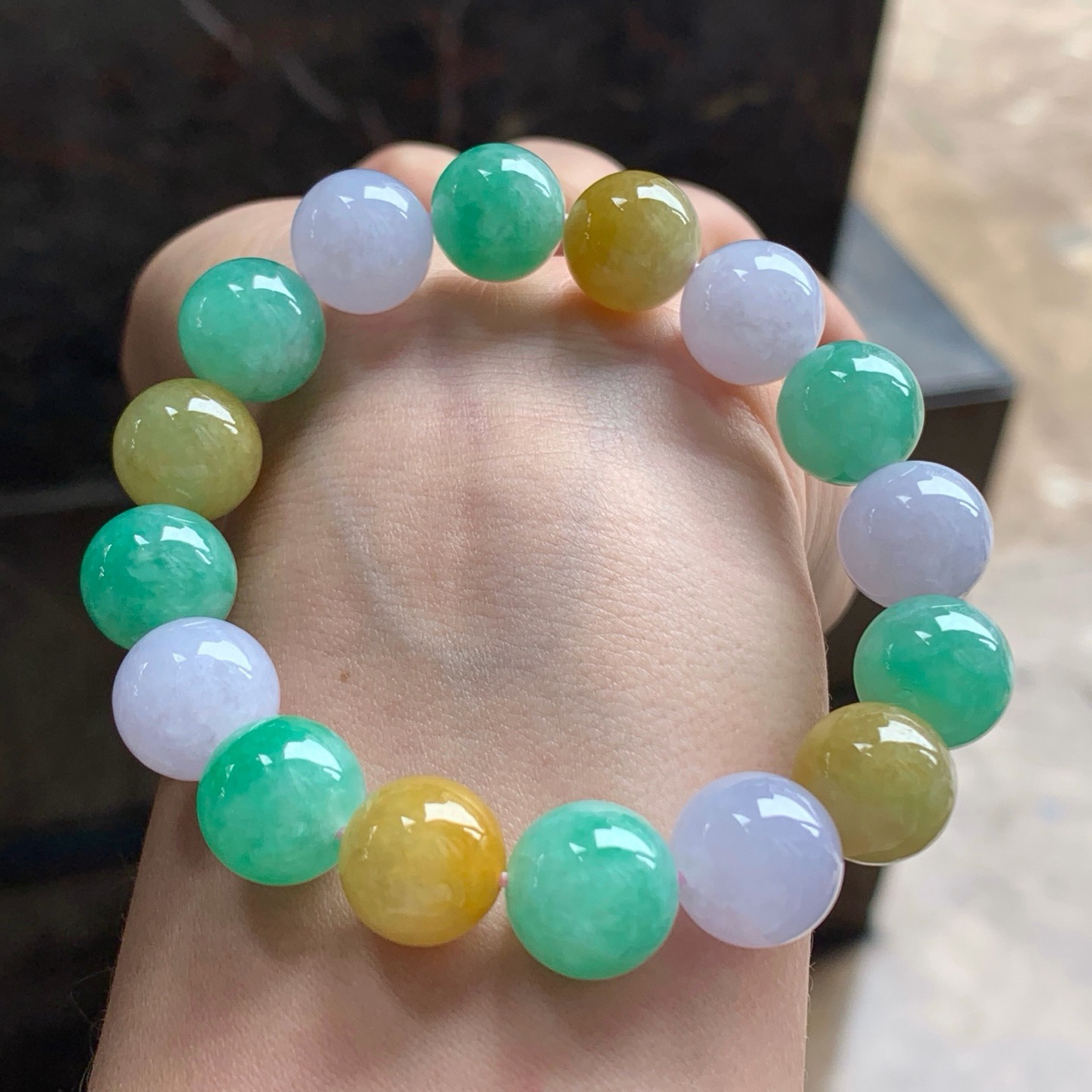 彩色手串^_^鲜艳 玉质温润