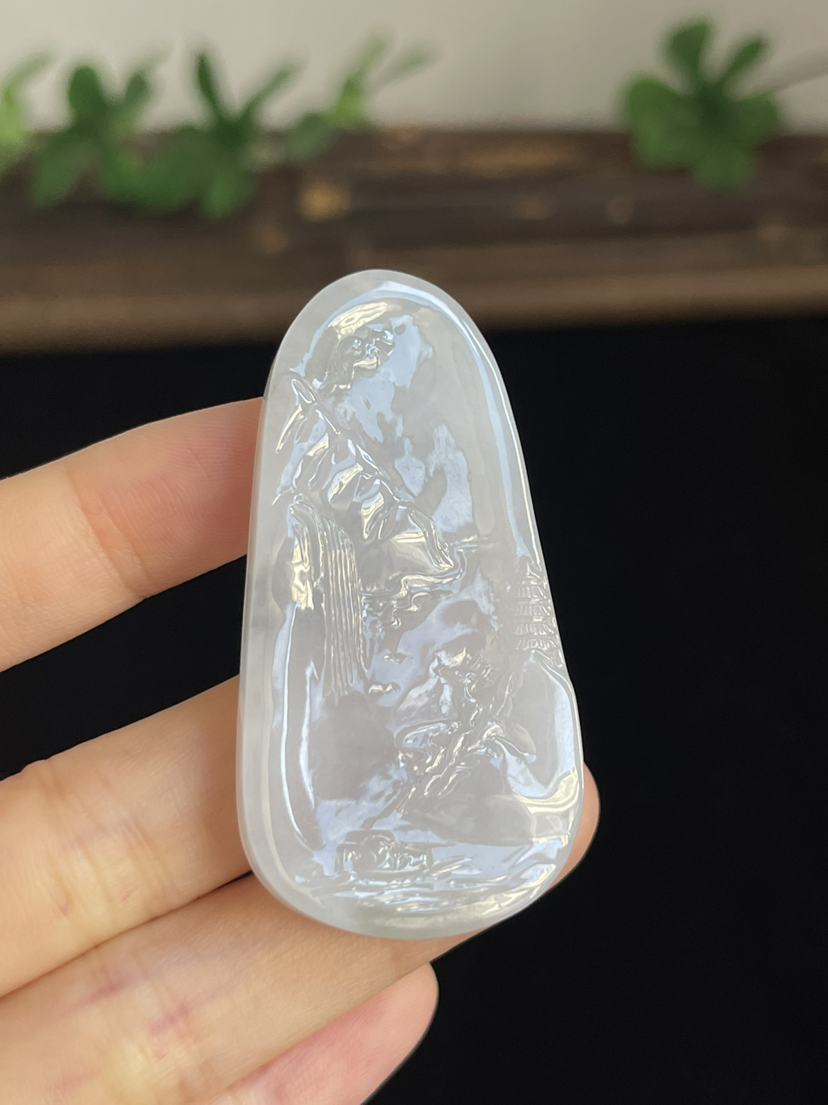 翡翠冰糯种白色山水牌