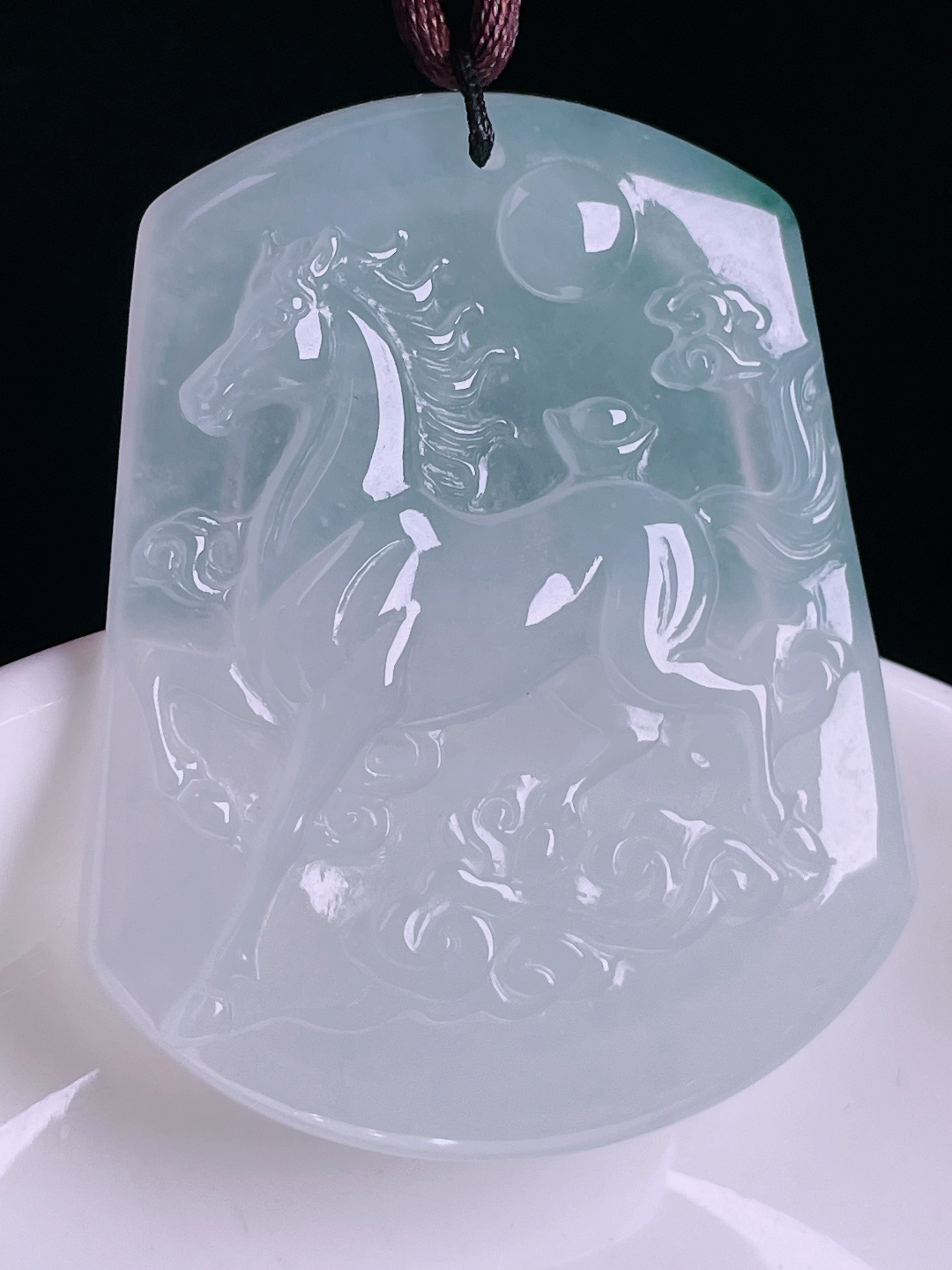 ️高冰马牌，老种起光，细底通透，尺寸：48.7/39.3/5.6mm0810
