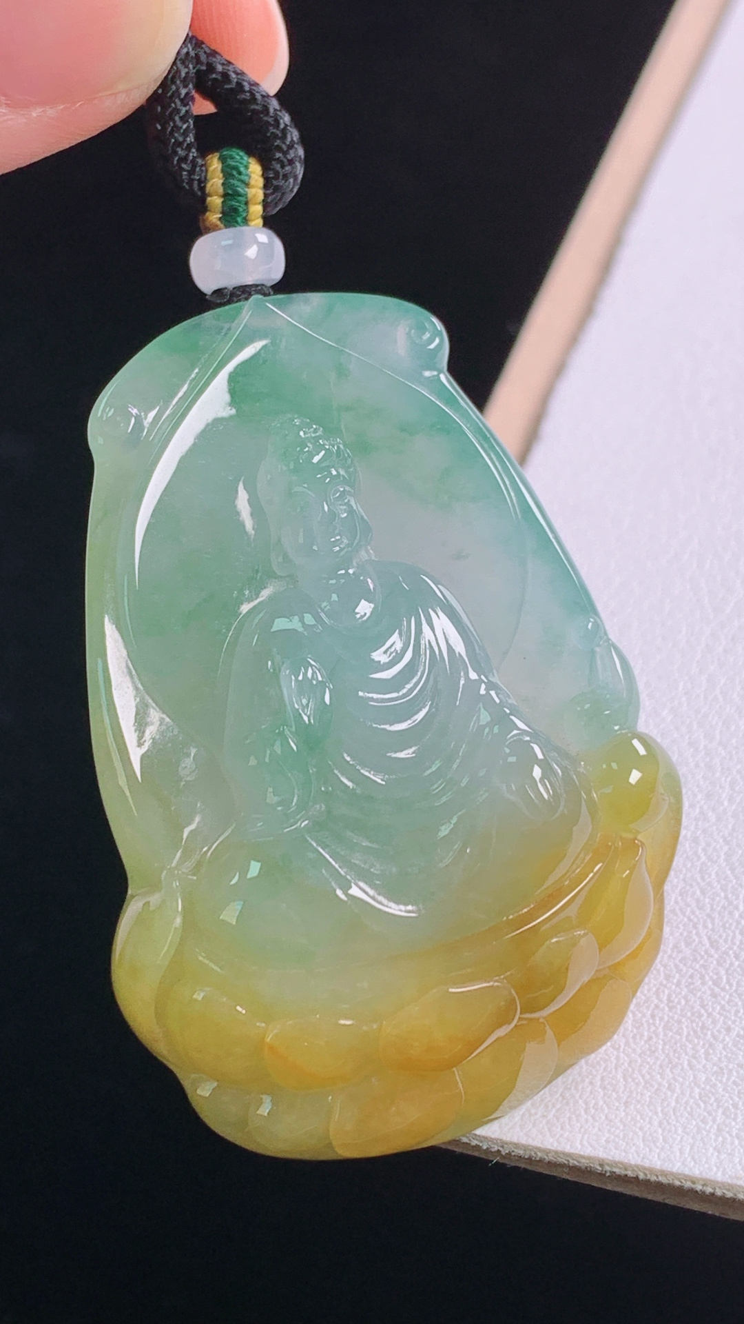 冰黄飘花阿弥陀佛，天然黄翡，水润细腻，无裂，尺寸:49.7-34.5-11.1mm