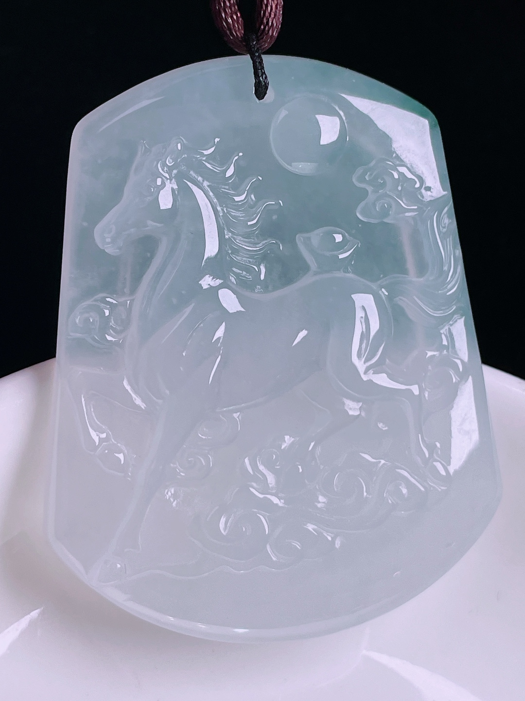️高冰马牌，老种起光，细底通透，尺寸：48.7/39.3/5.6mm0810