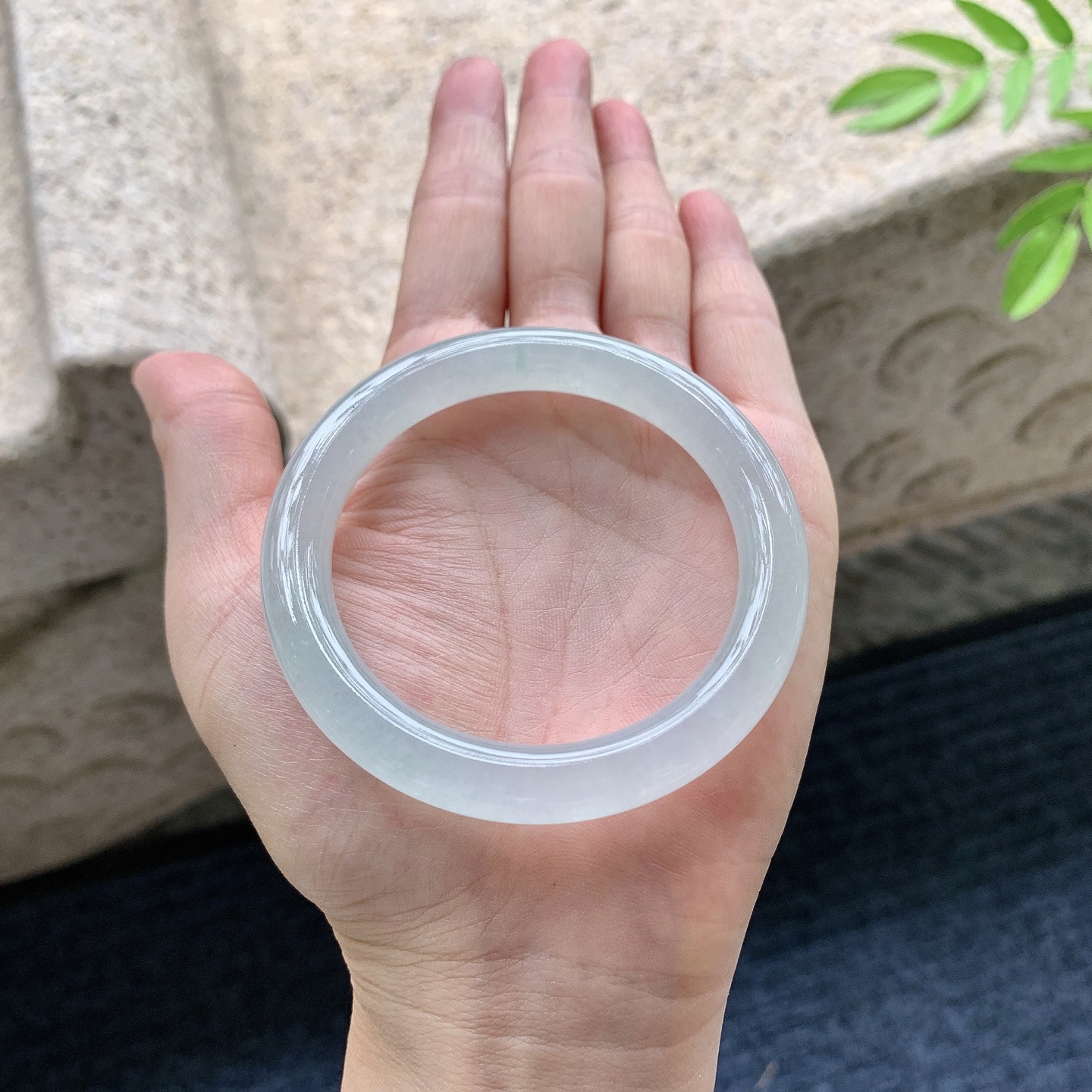圆条51 52，圈口52.6/8.7/8.8，编码BA080230，描述冰种，清透，水润，种老，细腻