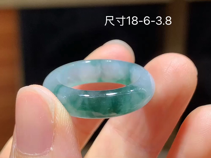 冰飘花戒圈无裂，尺寸18-6-3.8