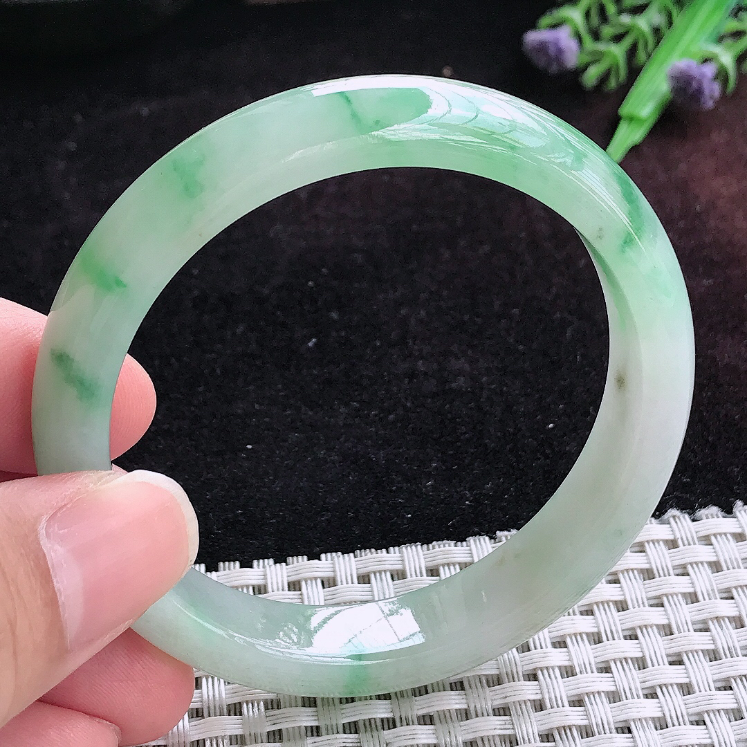 实拍A货翡翠54.5/11.4/7.4老坑冰润起胶飘绿花手镯宽边玉镯平安镯女款