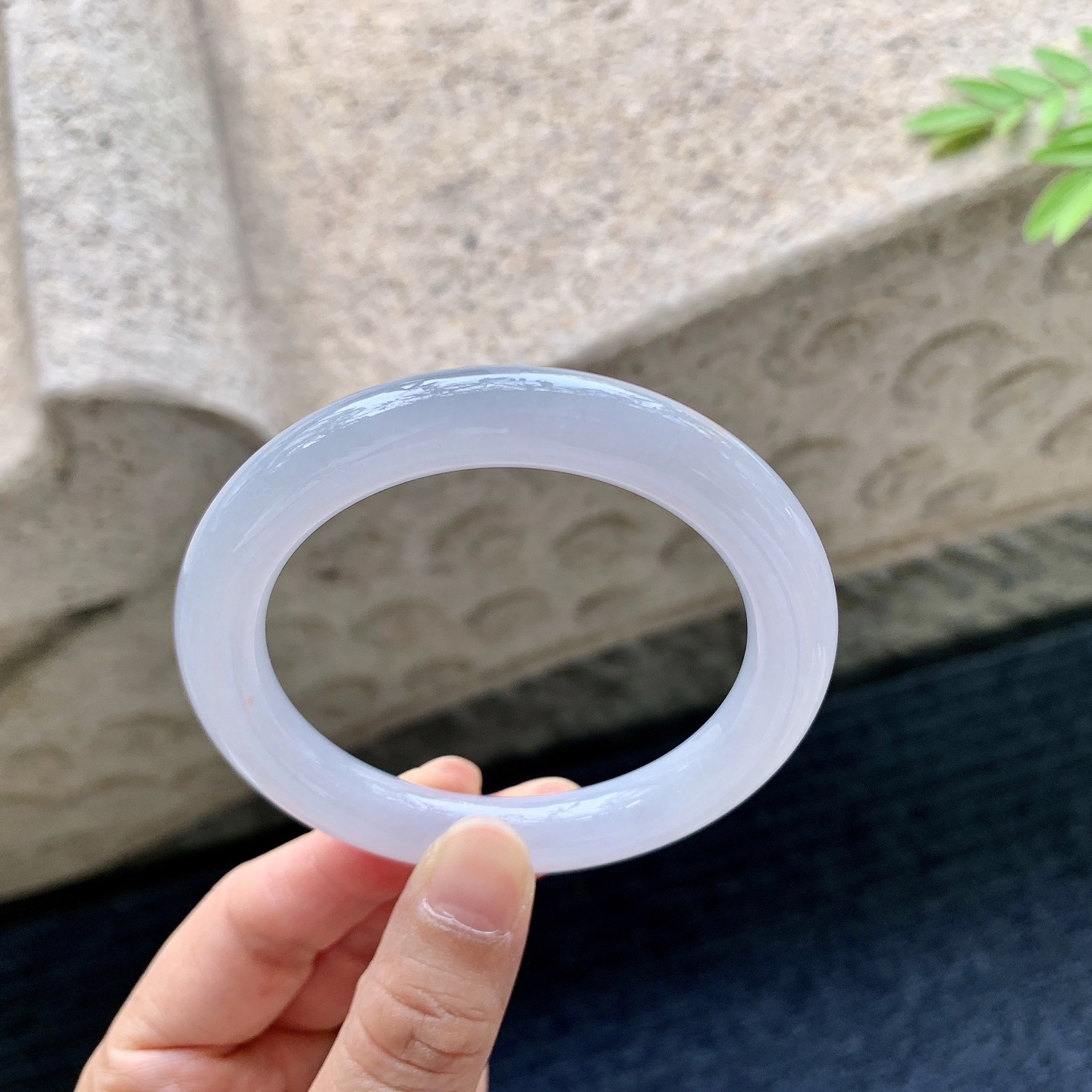圆条53 54，圈口54.5/9.8/9.2，编码G7081237，细糯粉紫，水润，种老，细腻，无裂。